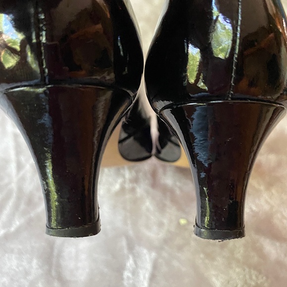 🎉Ros Hommerson Patent Leather Heel, Size 8N, Black - Picture 4 of 4